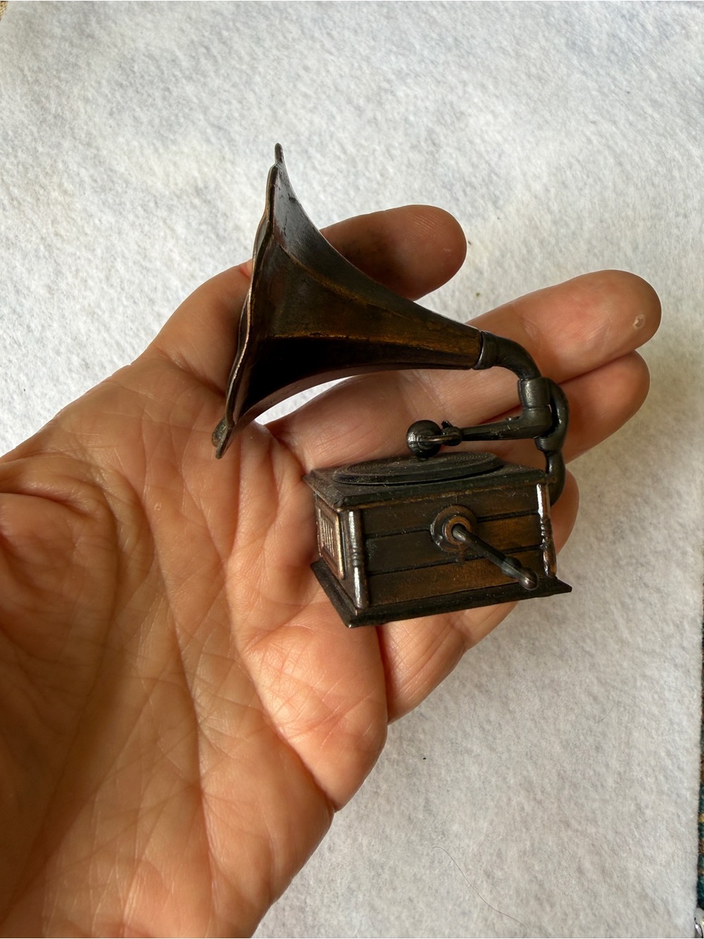 Gramophone Pencil Sharpener Die Cast Miniature Phonograph Victrola Vintage